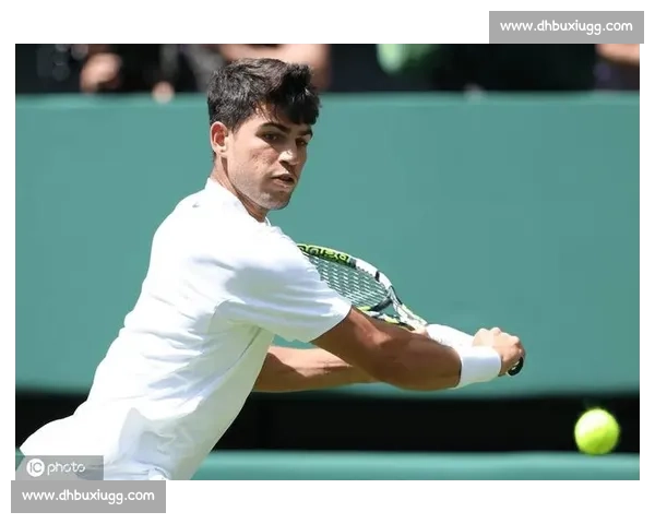 弗格尼尼温网谢幕战泪别网坛 阿尔卡拉斯暖心赠球衣圆爱子珍藏梦 弗格尼尼温网谢幕战泪别网坛 阿尔卡拉斯暖心赠球衣圆爱子珍藏梦